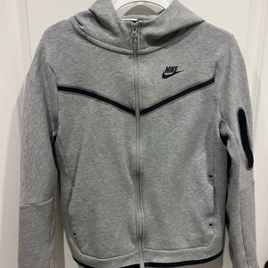 Nike Tech hoodie- YXL